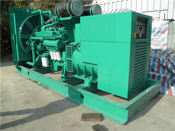 牟平发电车出租-柴油发电机组在使用的过程中应该做好哪些防护工作